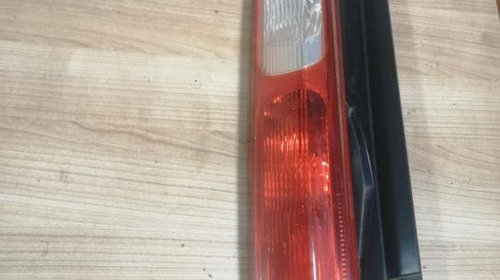 Stop tripla lampa stânga spate ford focus 2 