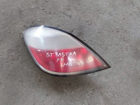 Stop / Tripla / Lampa Stanga Spate Opel Astra H Hatchback ( 2004 - 2012 )