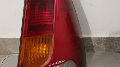Stop Tripla Lampa Stop Dreapta Dacia Logan 1 