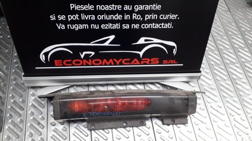 Stop Tripla Stanga Spate Renault Trafic 2003