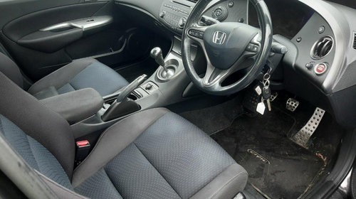 Stopuri Honda Civic 2009 Hatchback 1.8 SE