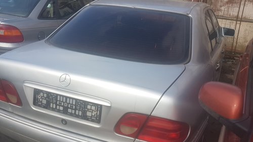 Stopuri Mercedes E-Class W210 1996 Sedan 2.2