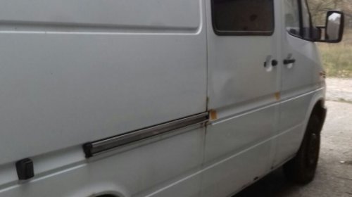 Stopuri Mercedes SPRINTER 2000 AUTOUTILITARA 2.2