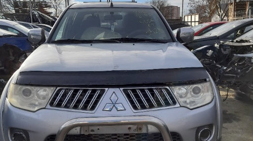 Stopuri Mitsubishi L200 2010 Pick-Up 2.5 dies