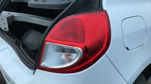 Stopuri spate Renault Clio 2011