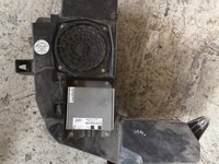 Subwoofer cu amplificator Audi A4, B7 din 2006