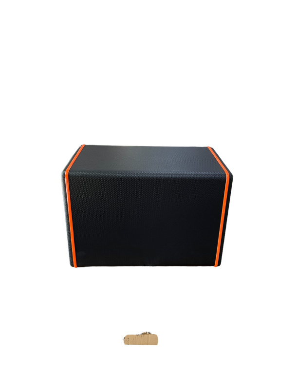 Subwoofer cu amplificator inclus 10