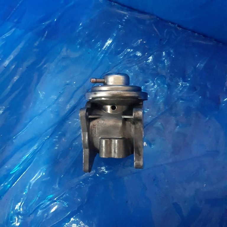 Supapa egr cod 038131501af vw new beetle