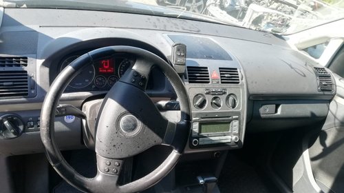 Supapa EGR Volkswagen Touran 2008 monovolum 1.9tdi