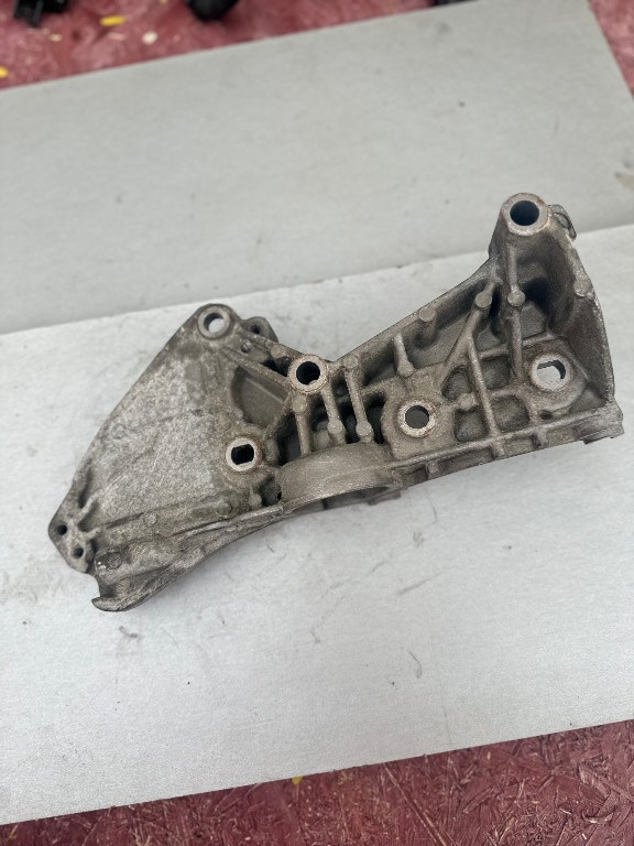 Suport accesorii Dacia Logan 2 1.5 DCI c