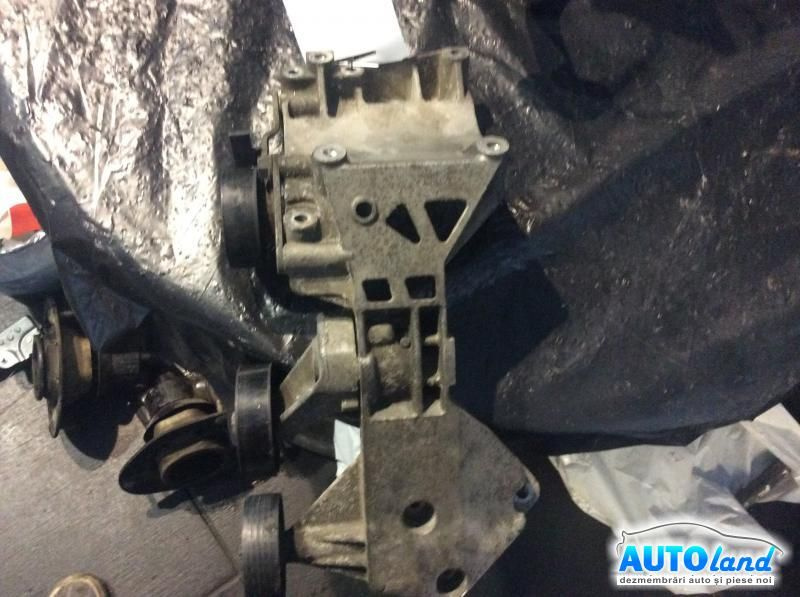 Suport Alternator A6402021040 1.8 CDI In
