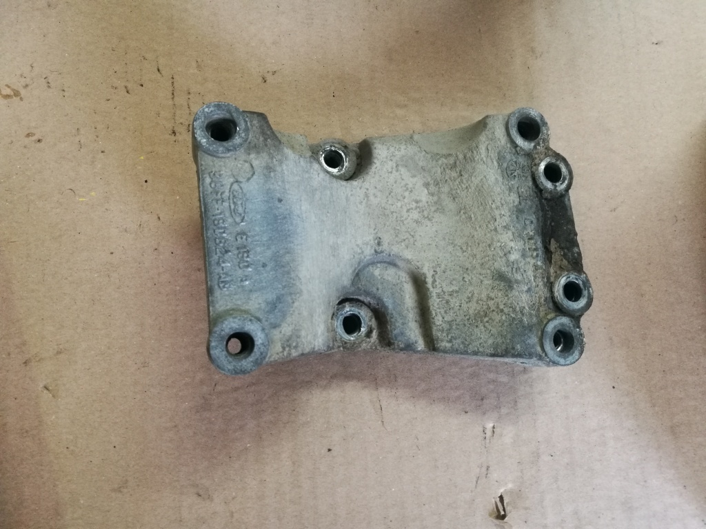 Suport alternator ford focus 2002 1.8 tddi cod 98f