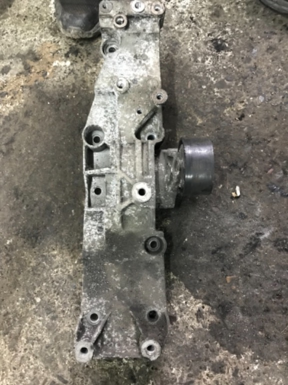 Suport alternator/intinzator Ford Transi