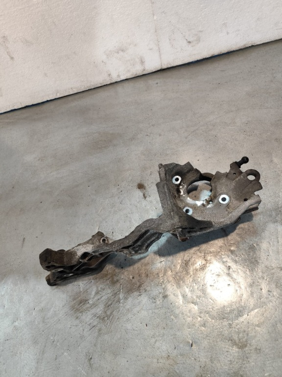 Suport alternator VW Caddy IV 2.0 TDI 75