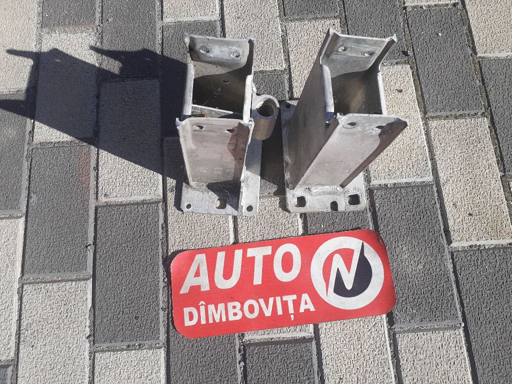 SUPORT BARA FATA AUDI A4 B8 2009 OEM:8K0807134C.