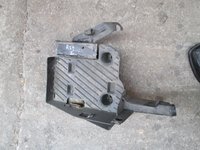 Suport baterie 8200071437 Renault Scenic 2.0i