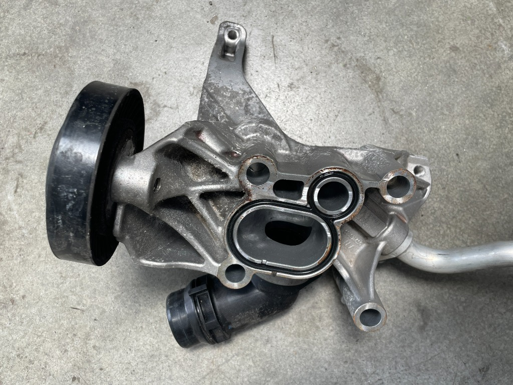Suport compresor clima Audi A6/A7/A8/Q5 cod 059145169CK
