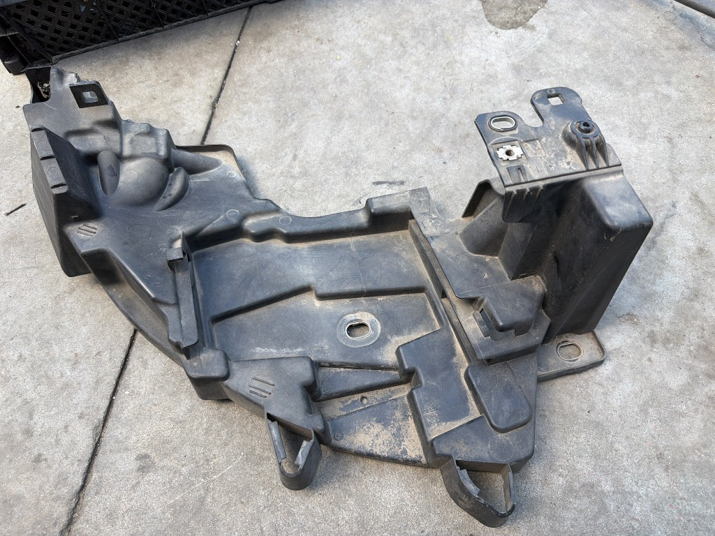 Suport Far Dreapta Renault Fluence 2009-2013 622220012R