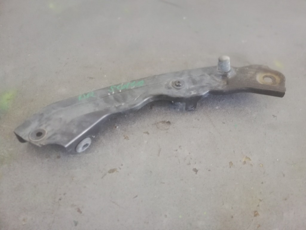 Suport far dreapta Skoda Scala cod 65780