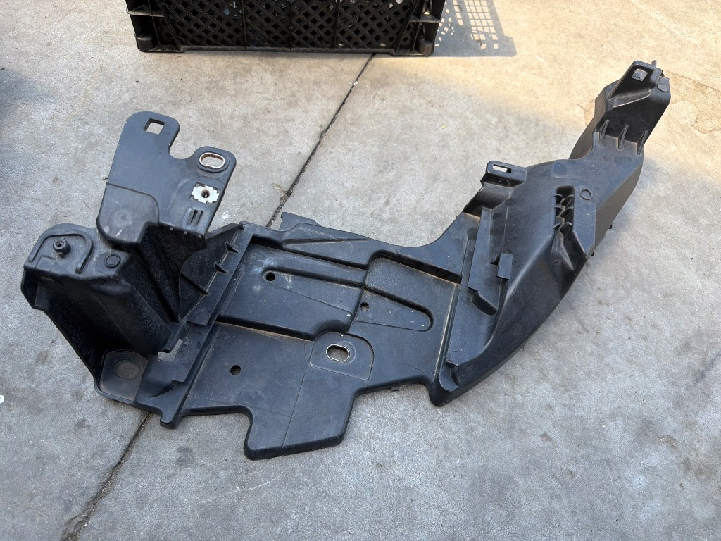 Suport Far Stanga Renault Megane 3 2009-2014 622230005R