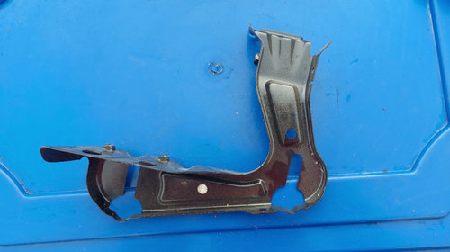 Suport metalic sub far stânga skoda octavia 2 facelift 2009-2013 1Z0805072A