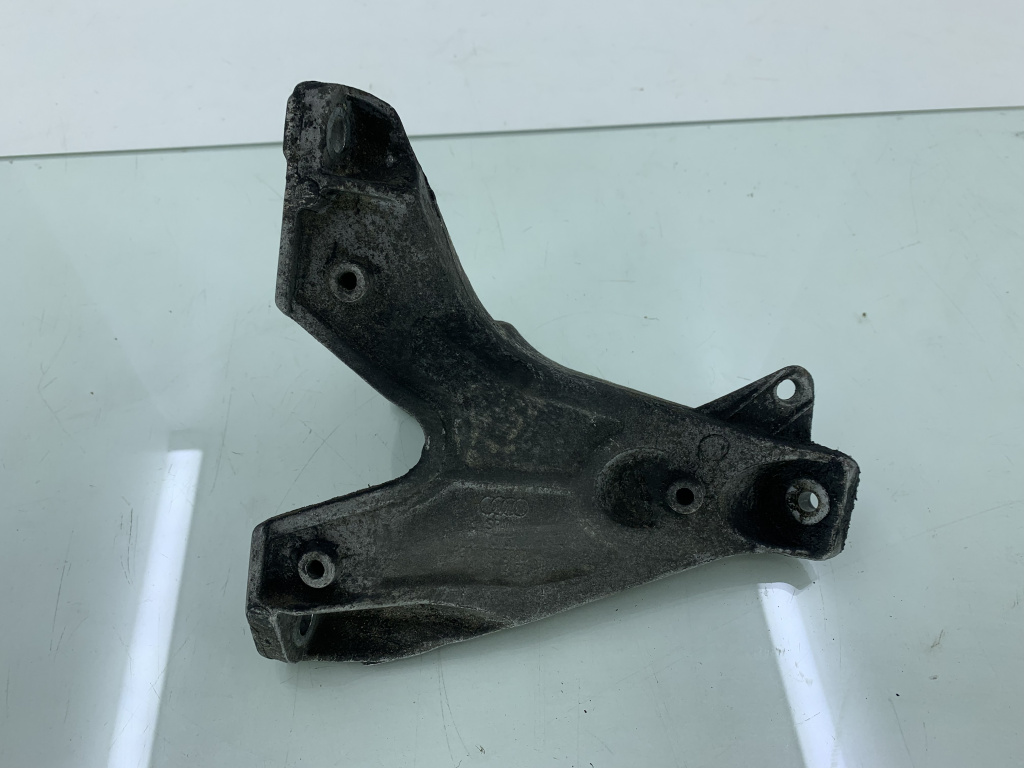 Suport motor dreapta Audi A4 B6 AVF / AWX EU3 2001