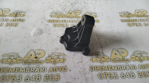 Suport motor Opel Vivaro 1.9 CDTI cod: 8200003829