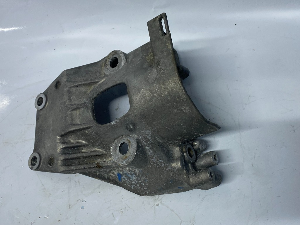 Suport pompa inalta Audi A8 4H 4.2 cod 0