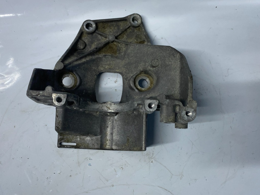 Suport pompa inalta Audi A8 4H 4.2 cod 0