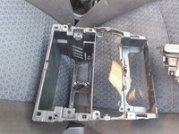 Suport radio cd consola centrala Ford Galaxy 2006-