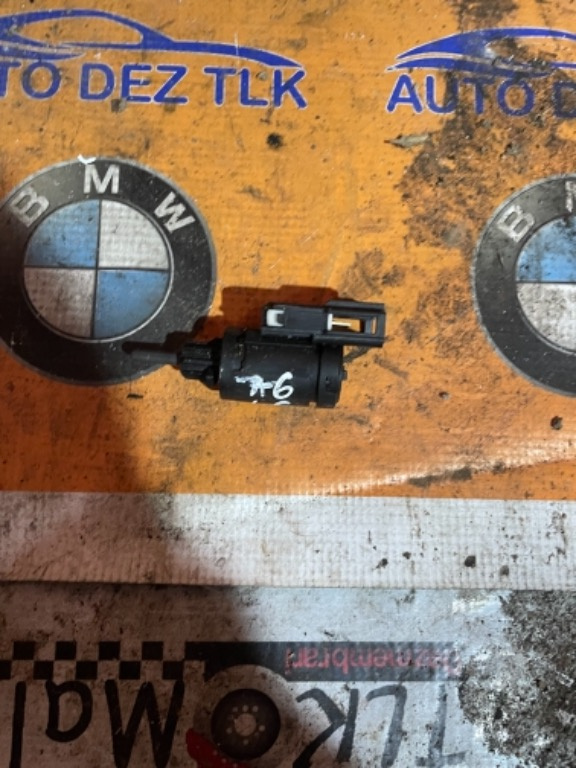Switch frana Audi A6 C6 cod 3B0945511C