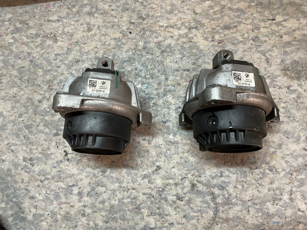 Tampon motor BMW F01 F02 F03 F04 / Cod 686235 13