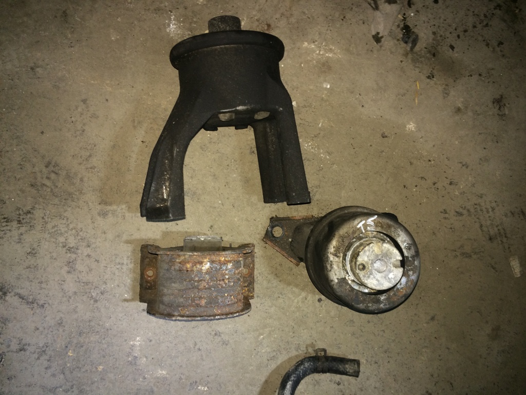 Tampon motor suport motor VW T5 2.5 TDI AXE AXD