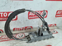 TIMONERIE CU CABLU VOLKSWAGEN PASSAT B6 2009 OEM:3C0711049L.