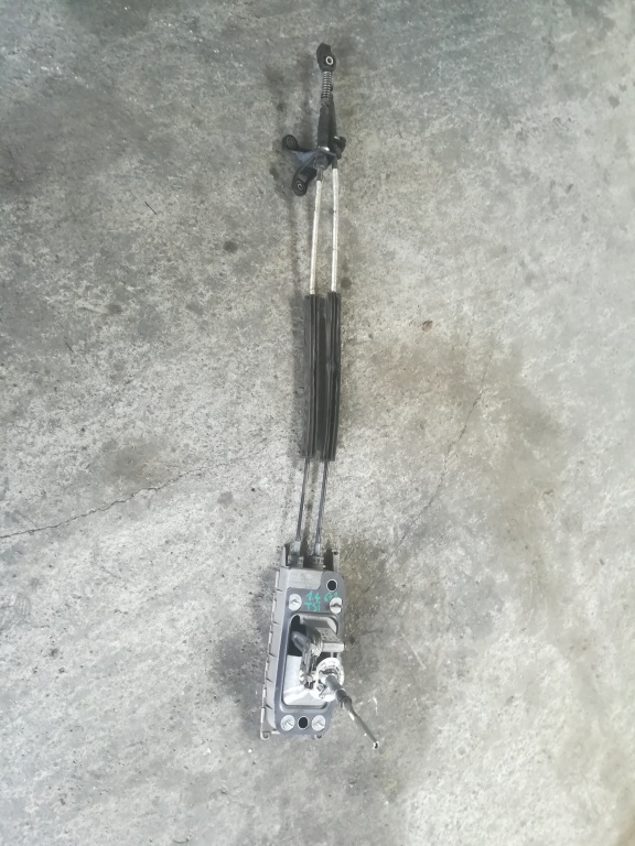 Timonerie cutie de viteze Skoda Superb 2 3T 1.4 TSI motor CAXC 125 cai 6 trepte