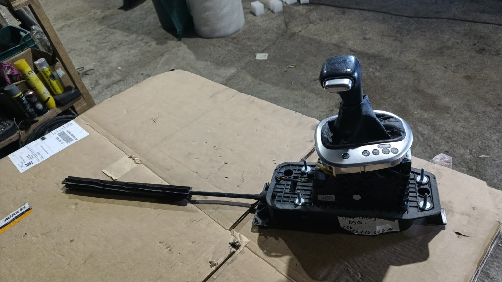 Timonerie DSG V.W. Caddy / Touran 2006-2010 COD: 1T1713025R