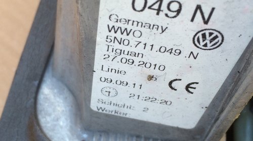 Timonerie schimbator viteze VW Tiguan cod 5N0711049N 5N0 711 049 N