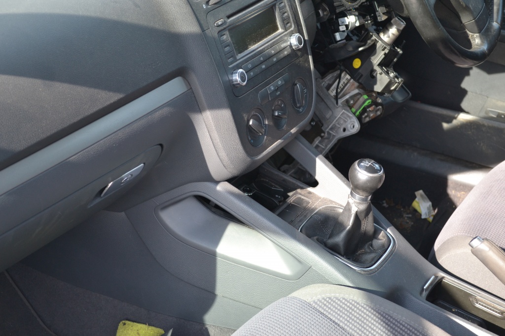 TIMONERIE VW JETTA 2.0 TDI BKD 140 CP