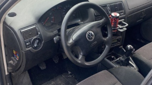 Toba intermediara Volkswagen Golf 4 1999 hatchback 1,6 mpi