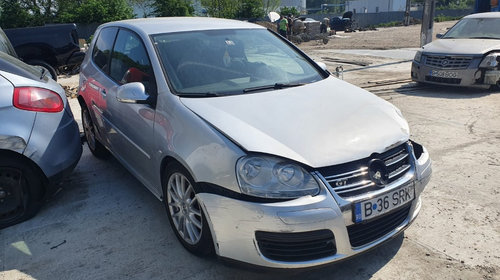 Toba intermediara Volkswagen Golf 5 2006 hatc