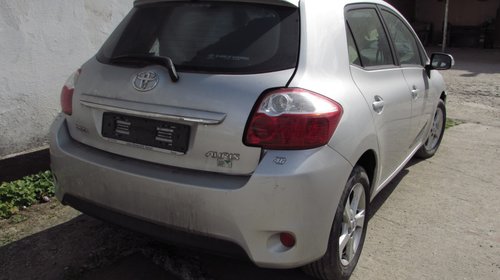 Toyota Auris 1.4 D-4D 66 kW, 90 CP, an 2011, tip motor 1ND-TV 37000 km