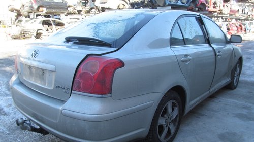 Toyota Avensis din 2005