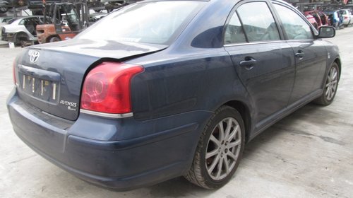 Toyota Avensis din 2005