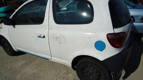 Toyota Yaris din 2002, 1.0 b