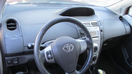 Toyota Yaris din 2006