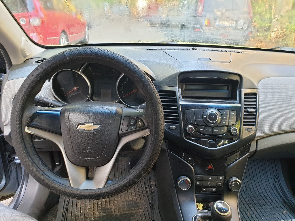 Trager Chevrolet Cruze 2010 Berlina 1.6 Ecotec - imagine 7
