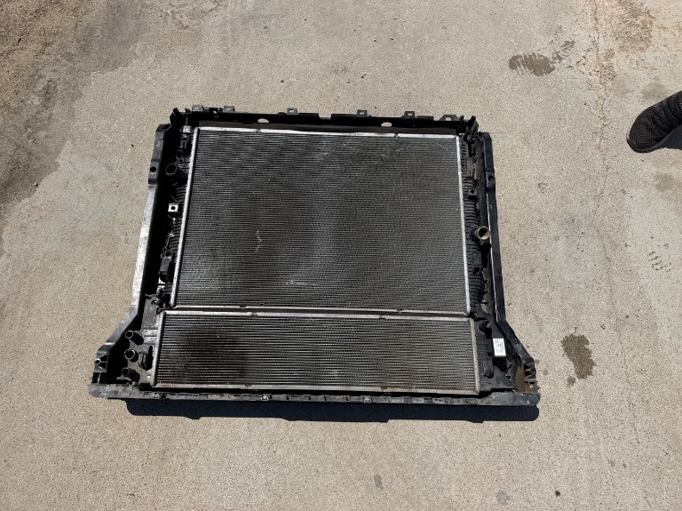 Trager + clapete + radiator apa Ford Transit Custom MK2 2023/2024/2025/2026