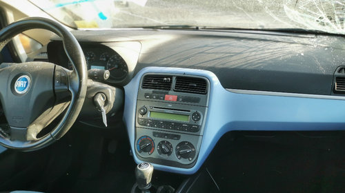 Trager Fiat Grande Punto 2009 hatchback 1.3d 90cp