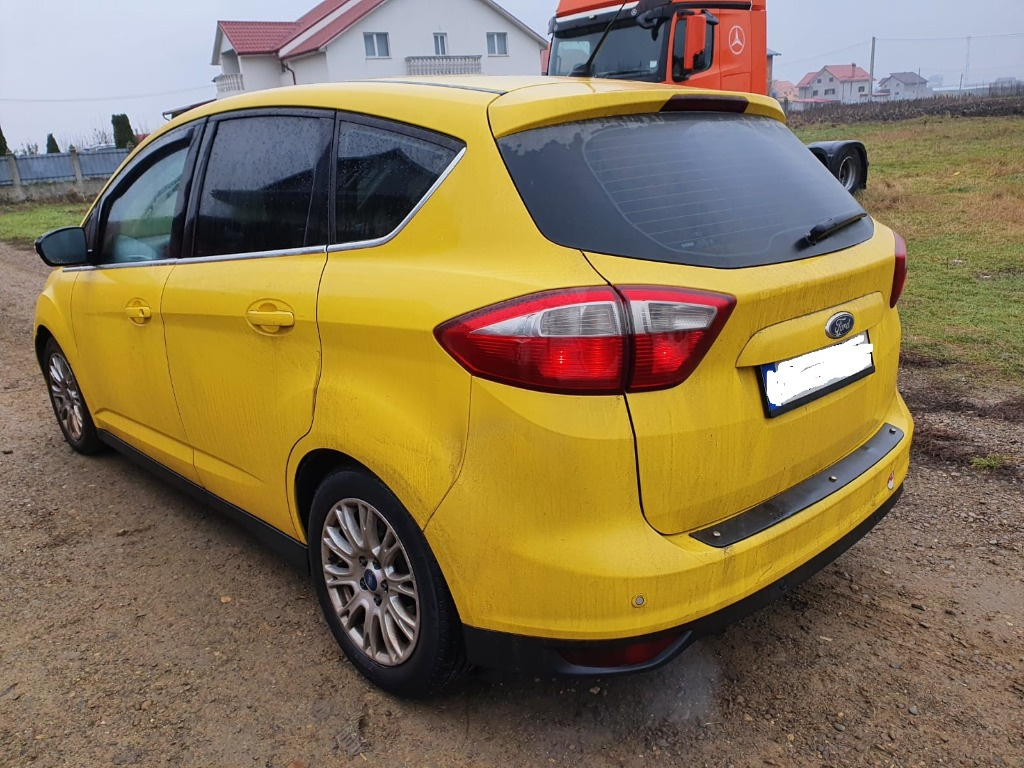 Trager Ford Focus C-Max 2012 hatchback T