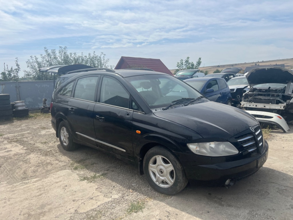 Trager SsangYong Rodius 2006 Familiar 2.